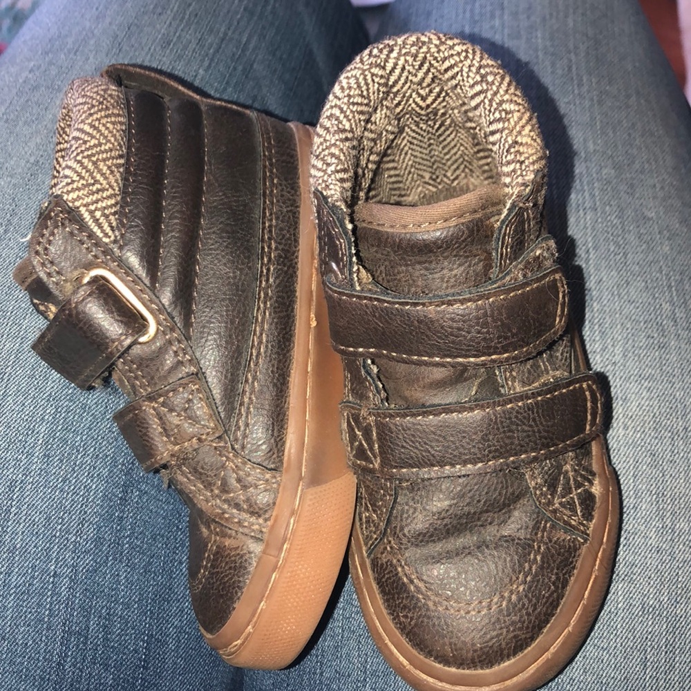 Children’s Place size 6 toddler boots